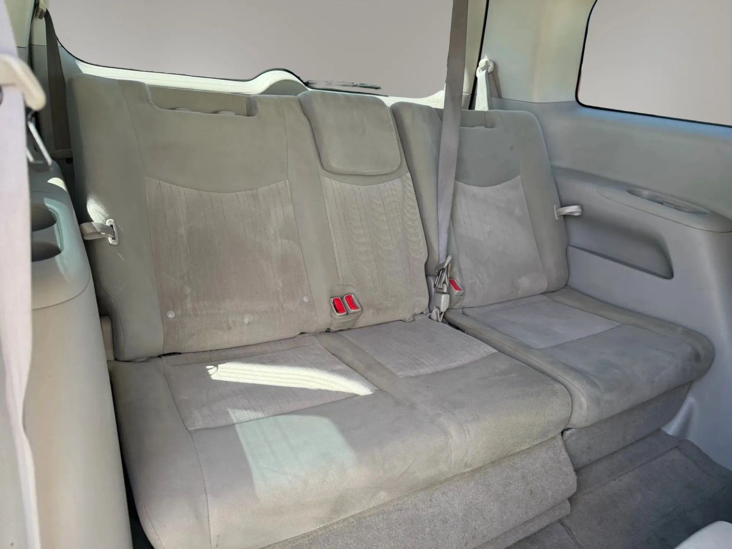 Photo 14 of this Nissan Quest