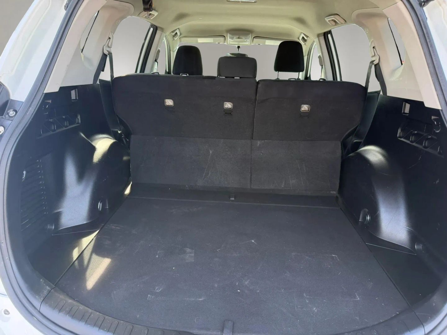 Photo 14 of this Toyota RAV4