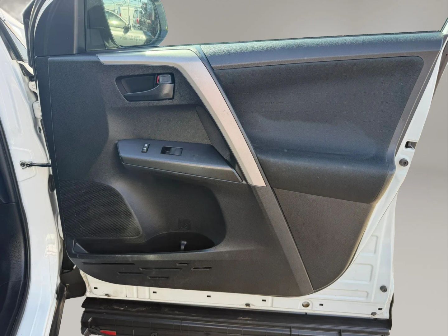 Photo 15 of this Toyota RAV4