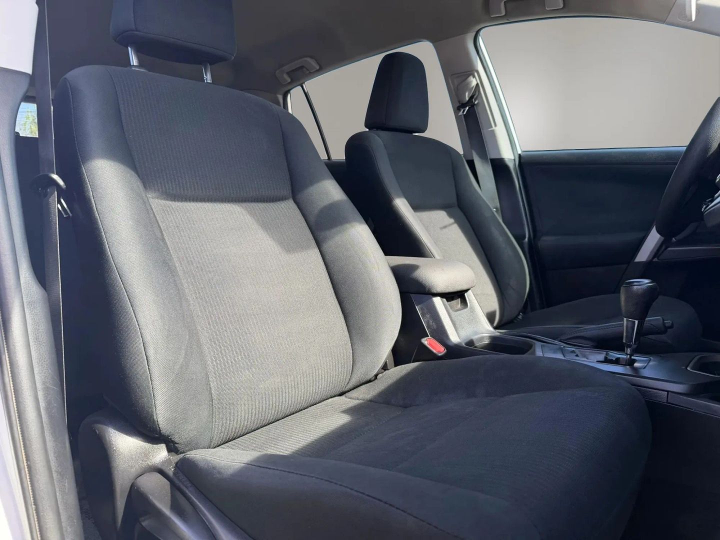 Photo 16 of this Toyota RAV4