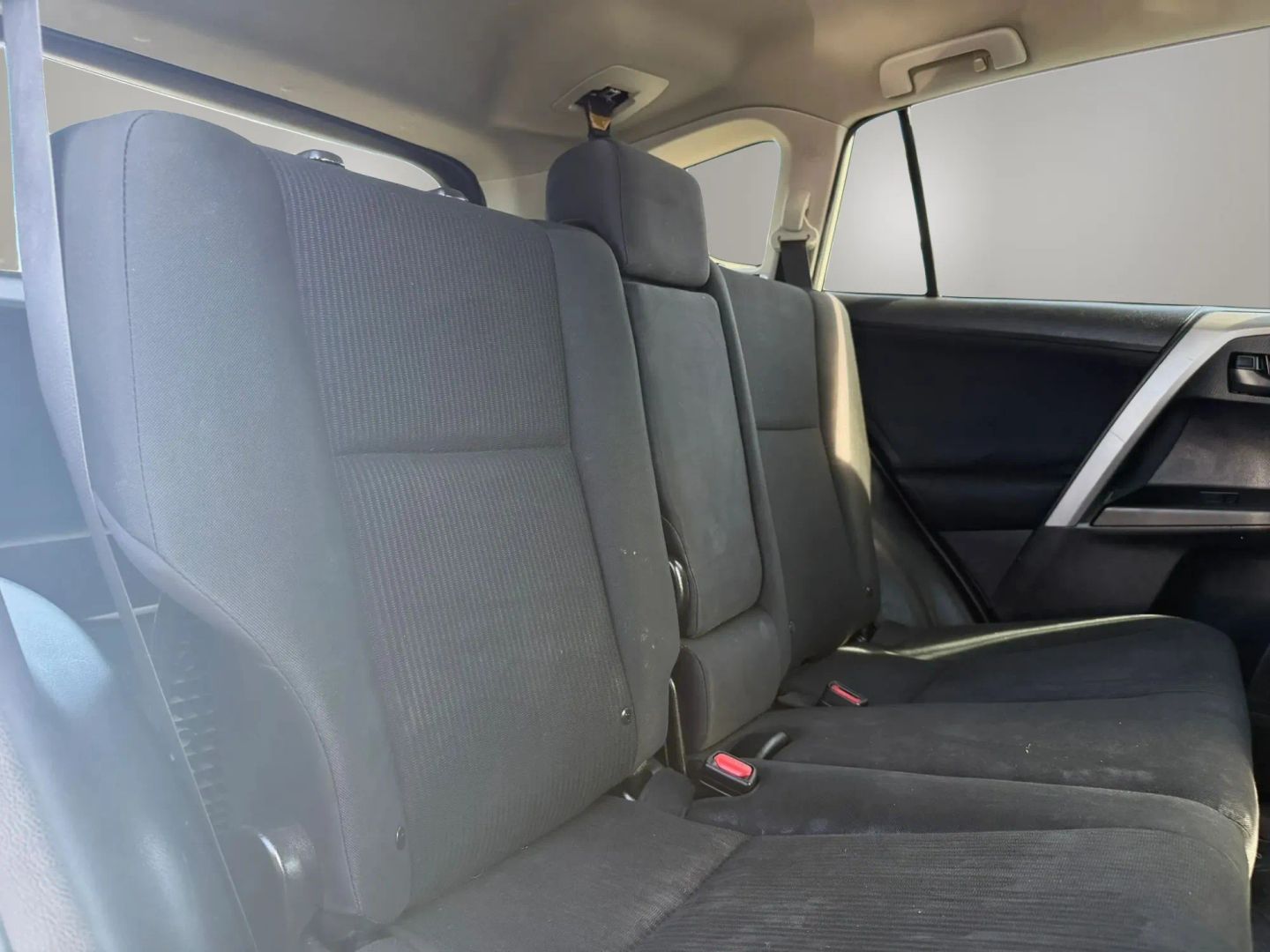 Photo 18 of this Toyota RAV4