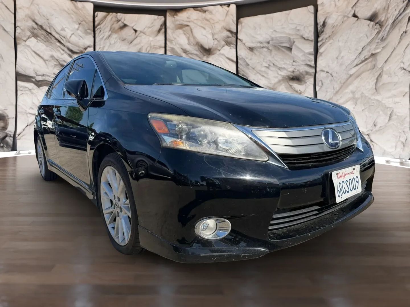 Photo 3 of this Lexus HS 250h
