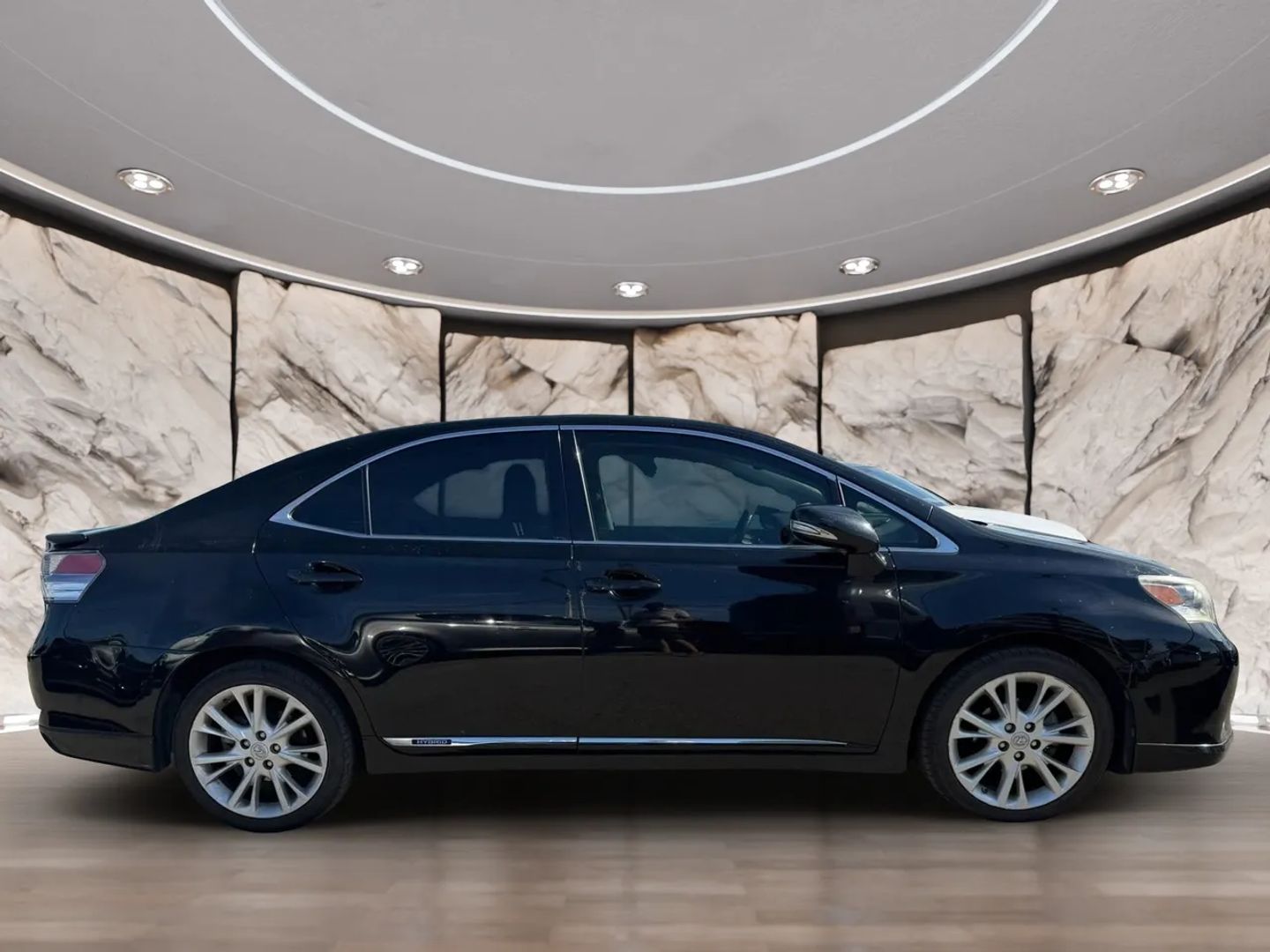 Photo 4 of this Lexus HS 250h