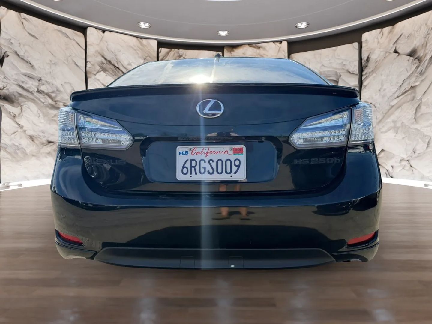 Photo 7 of this Lexus HS 250h