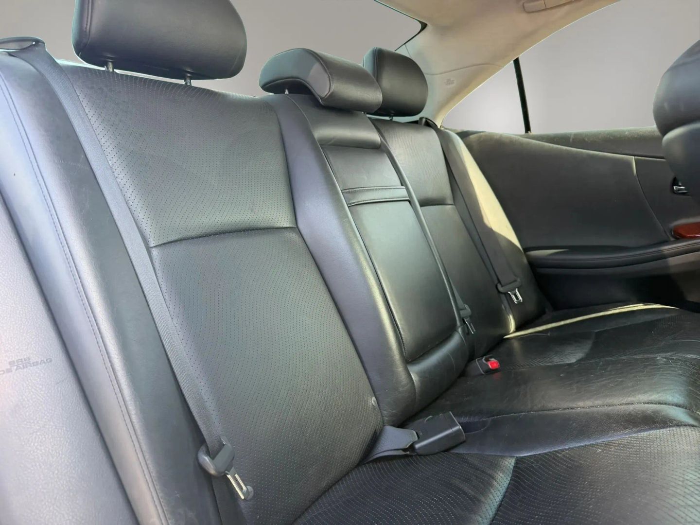 Photo 11 of this Lexus HS 250h