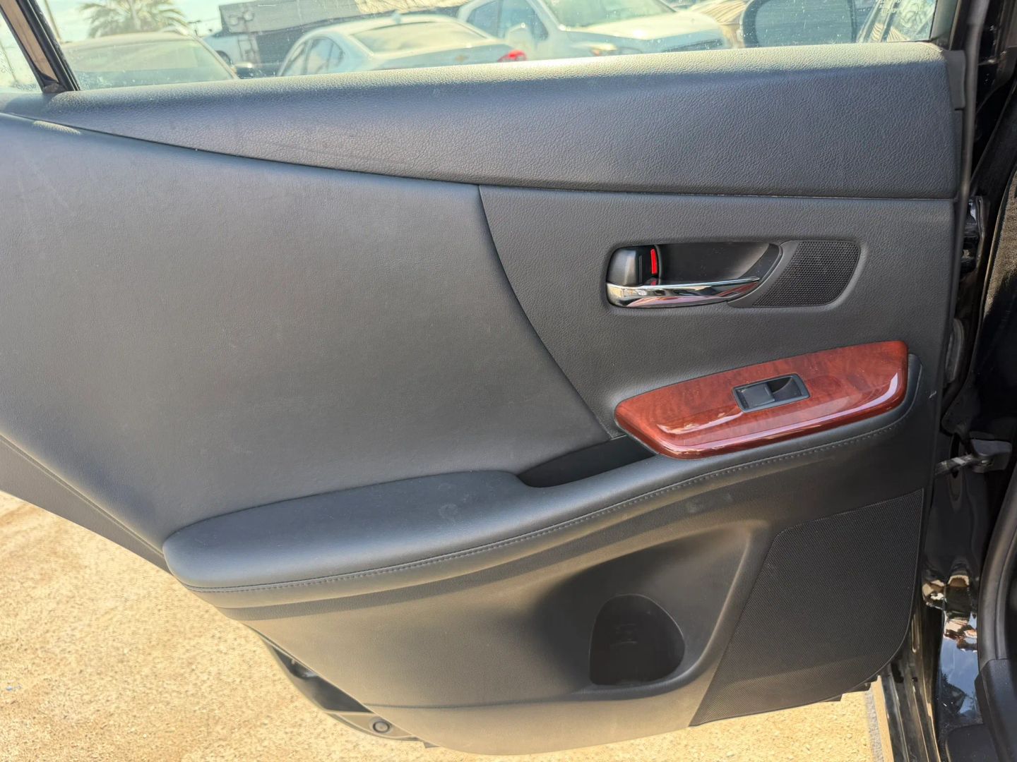 Photo 18 of this Lexus HS 250h