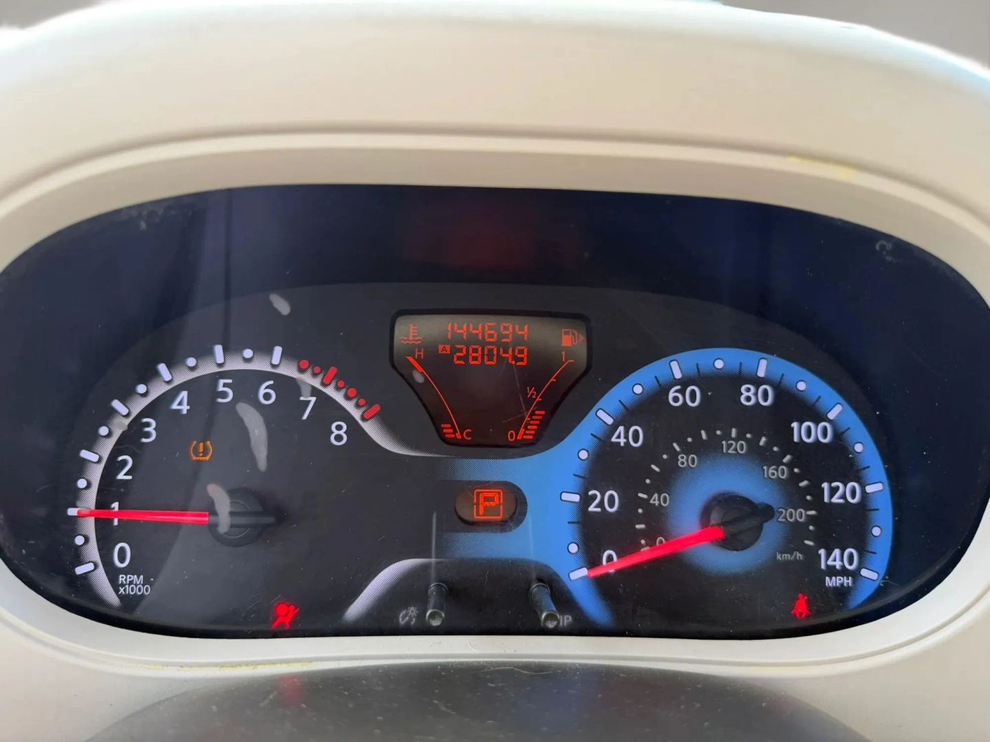 Photo 24 of this Nissan cube