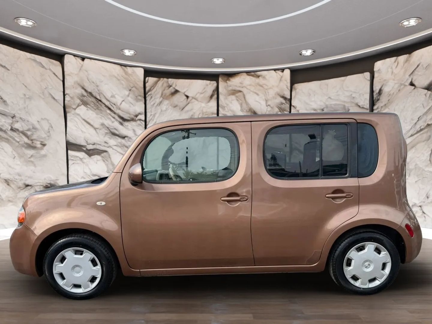 Photo 5 of this Nissan cube
