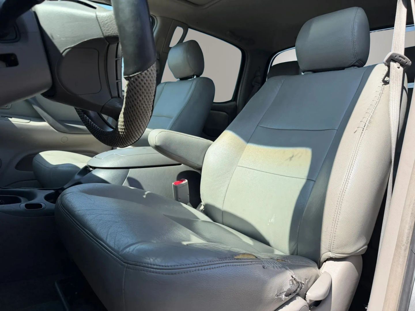 Photo 10 of this Toyota Tundra