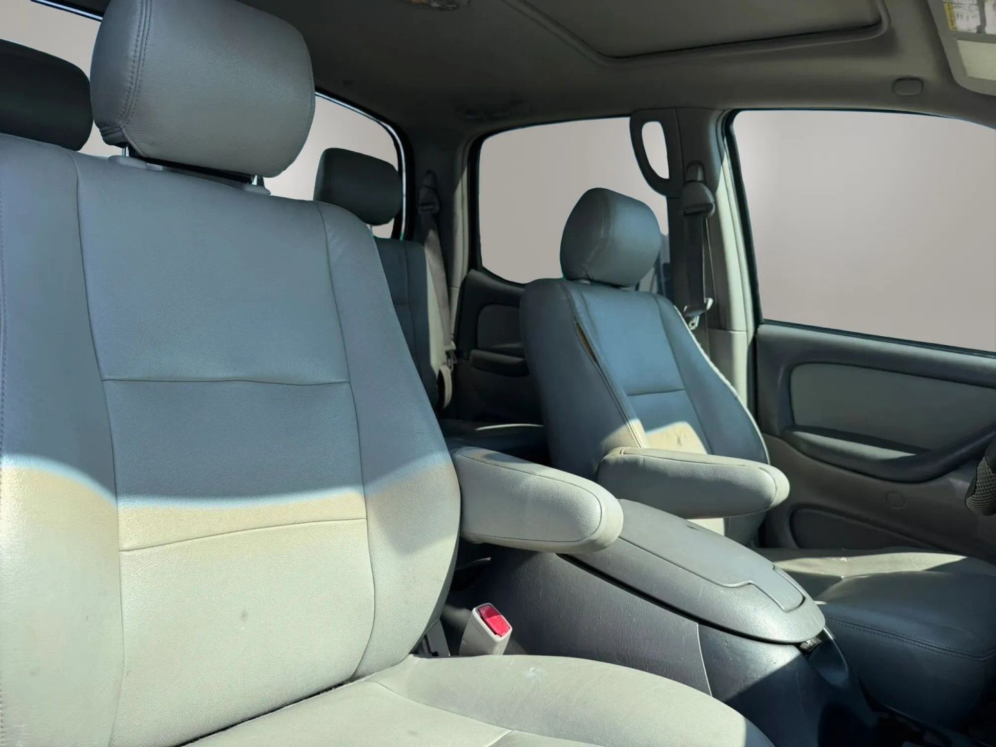 Photo 12 of this Toyota Tundra