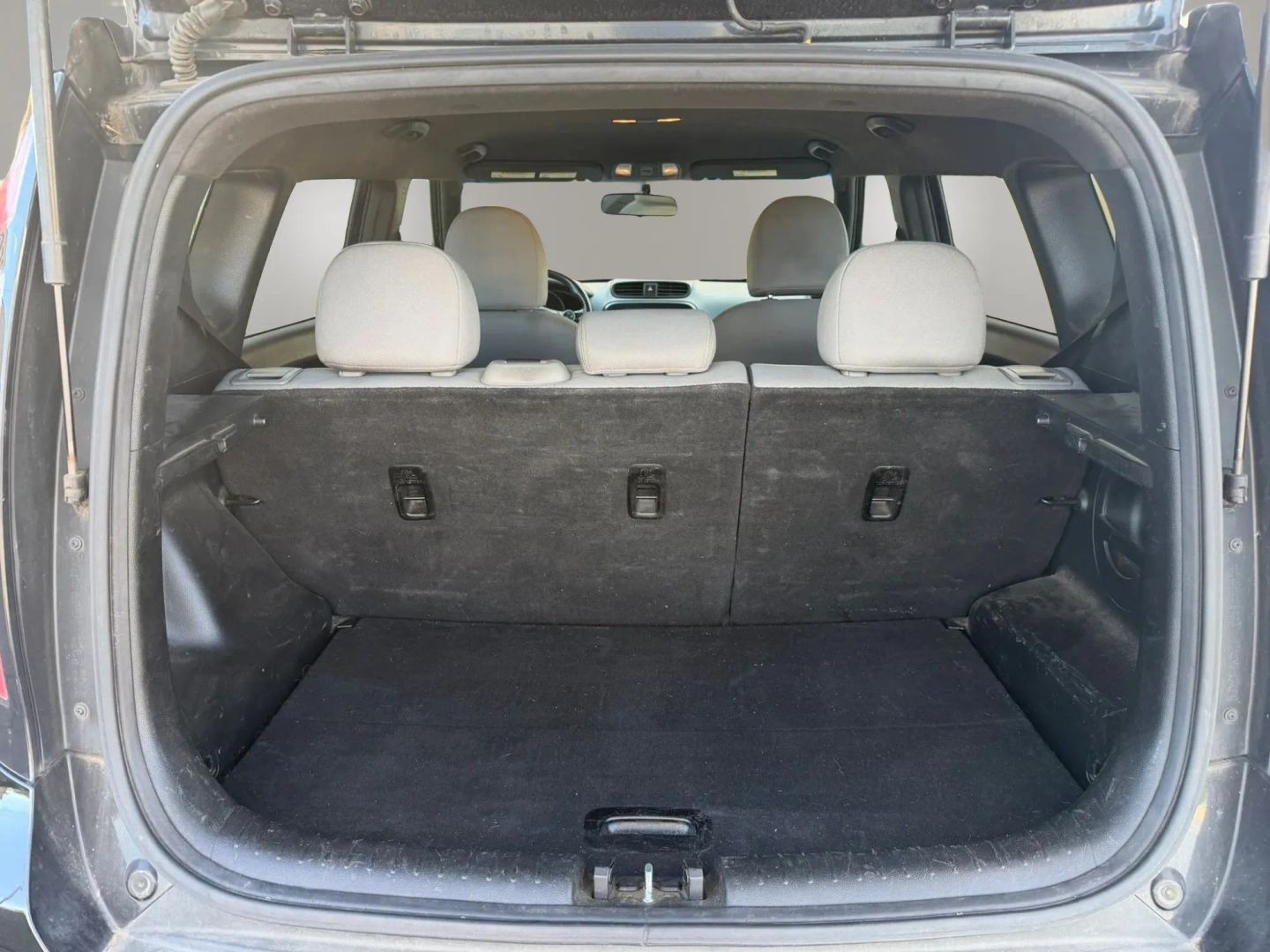 Photo 14 of this Kia Soul