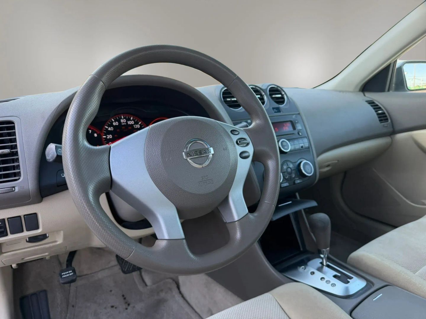Photo 11 of this Nissan Altima