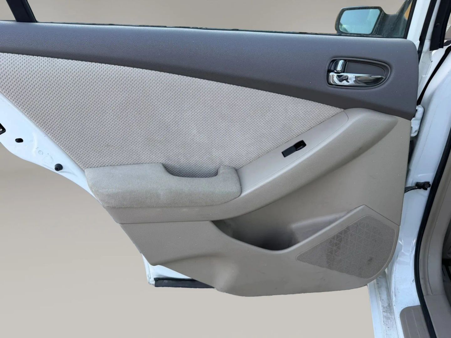 Photo 12 of this Nissan Altima