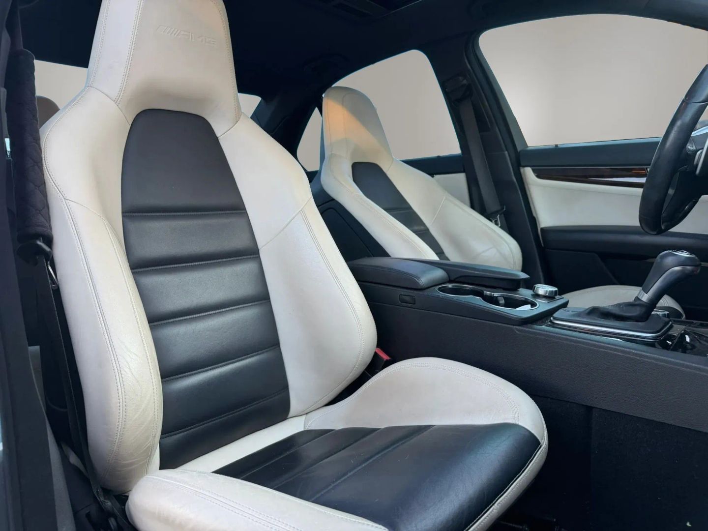 Photo 16 of this Mercedes-Benz C 63