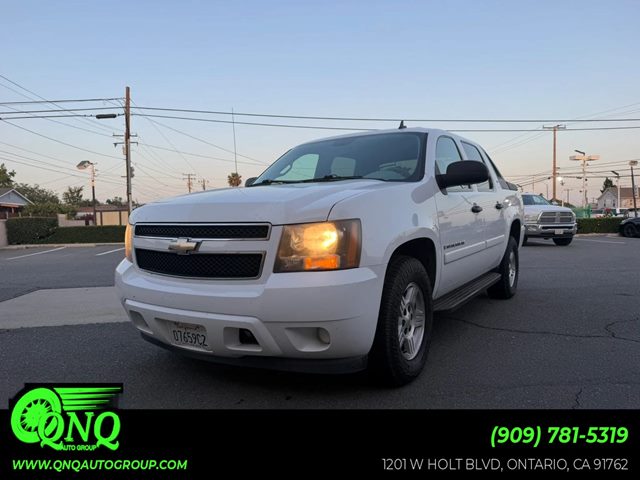 2008 Chevrolet Avalanche Pickup Truck 4X2 Automatic