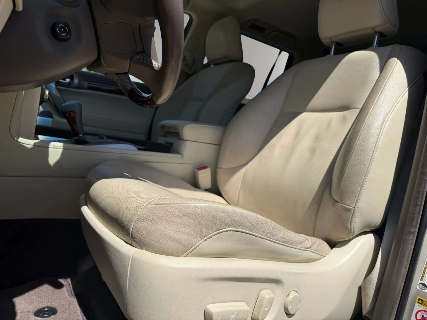 Photo 10 of this Lexus GX 460
