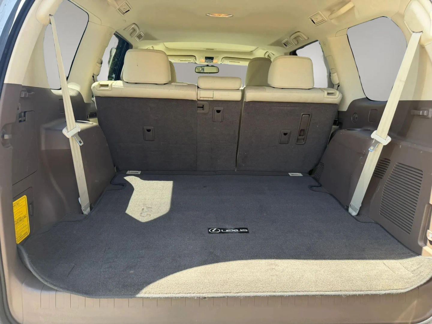 Photo 13 of this Lexus GX 460