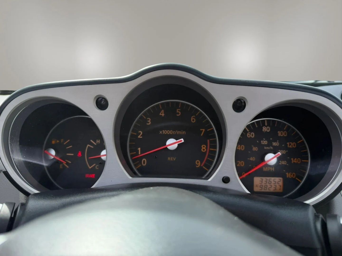 Photo 18 of this Nissan 350Z