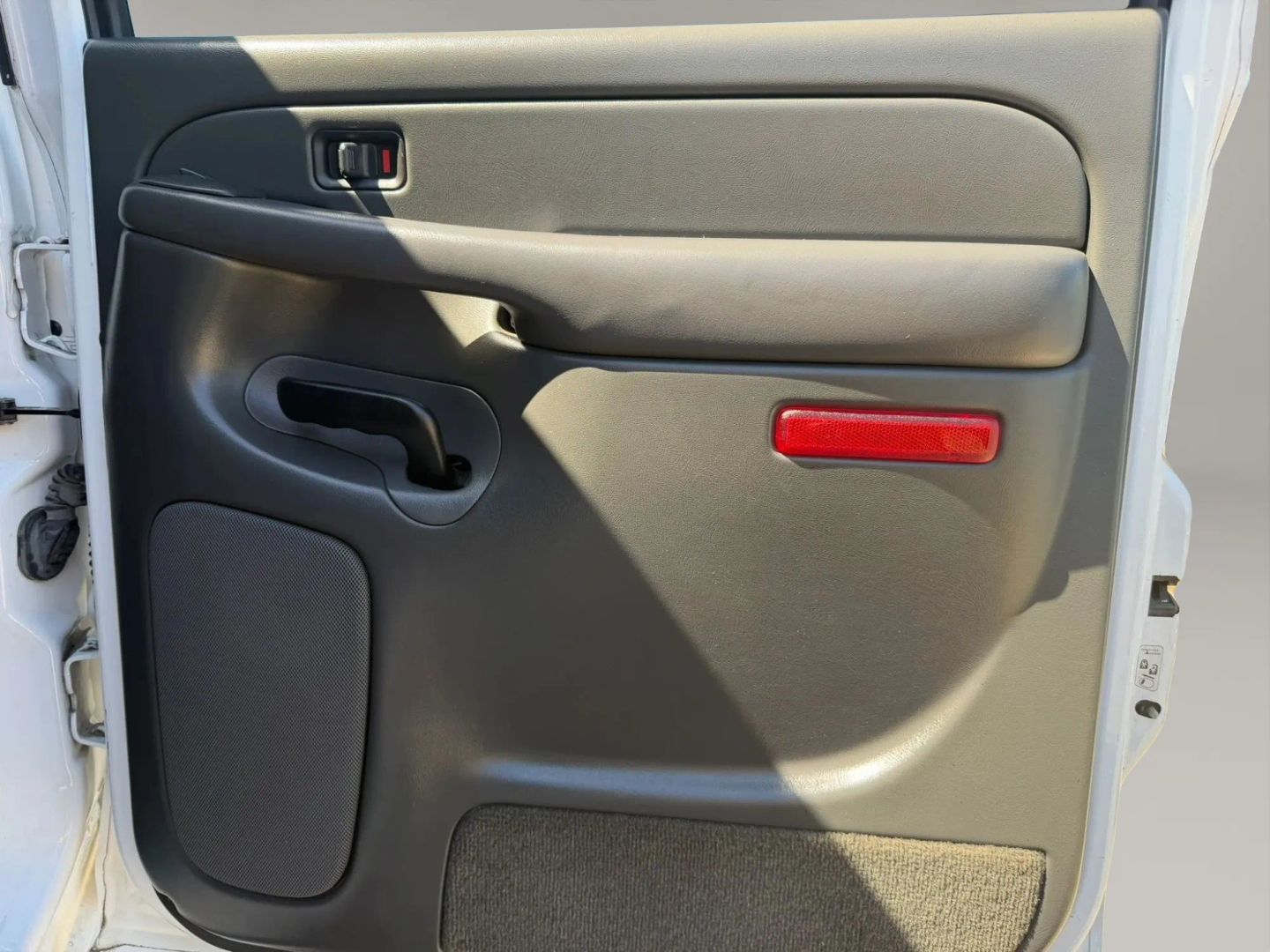 Photo 18 of this Chevrolet Silverado 2500HD