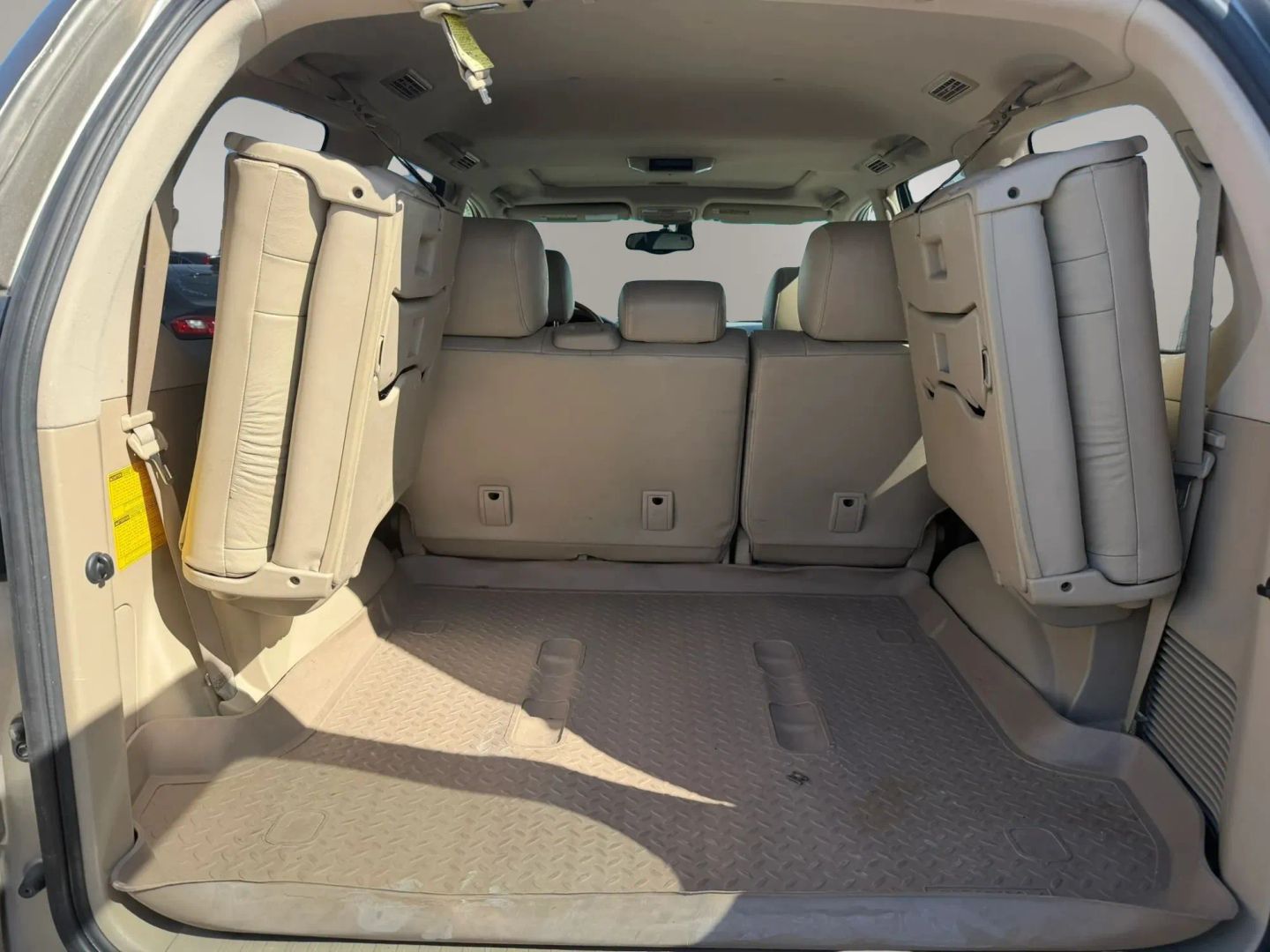 Photo 14 of this Lexus GX 470