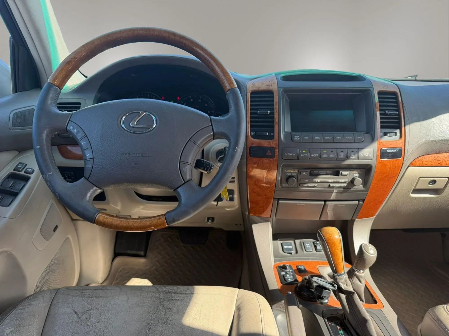 Photo 20 of this Lexus GX 470