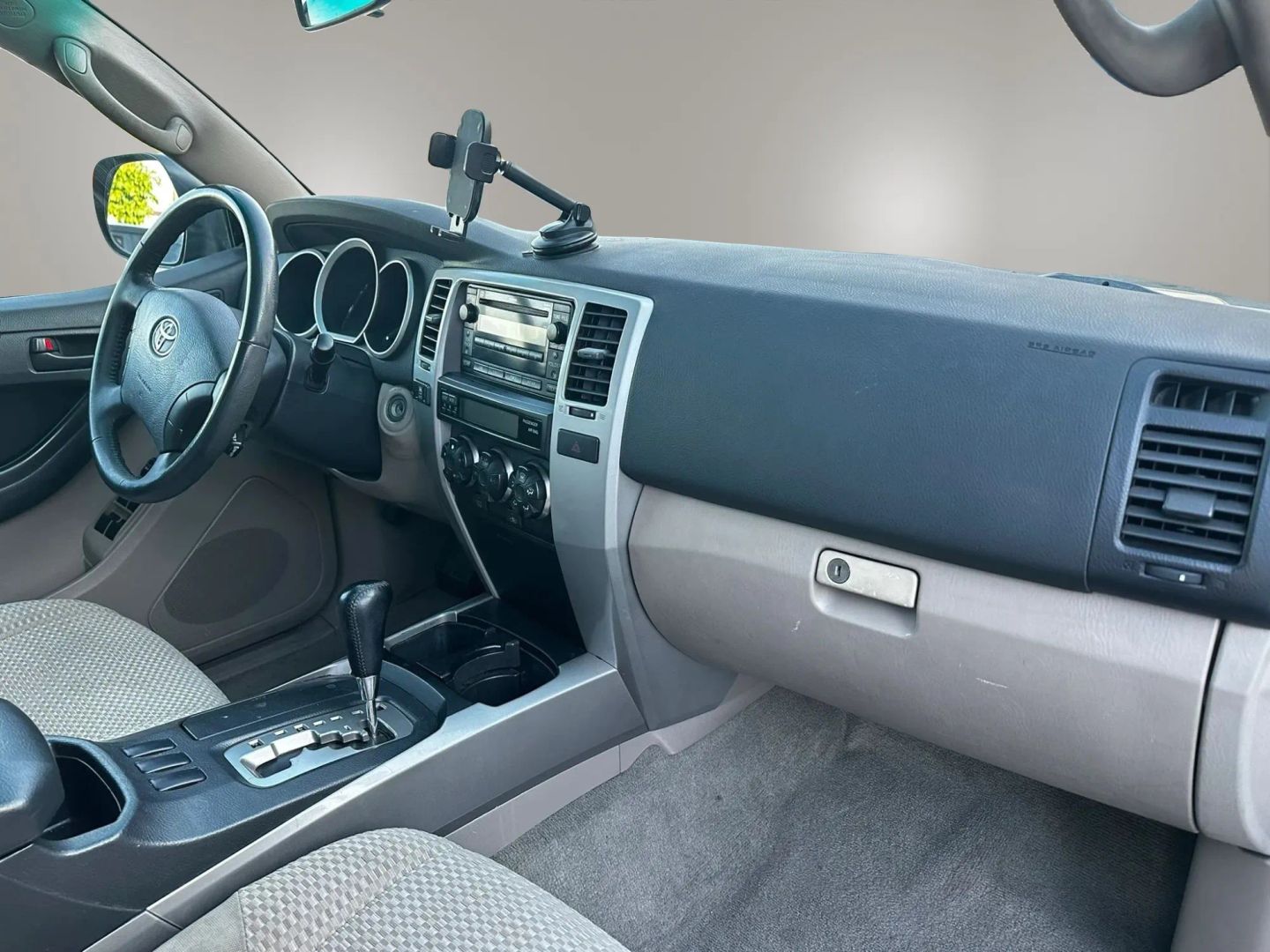 Photo 13 of this Toyota 4Runner