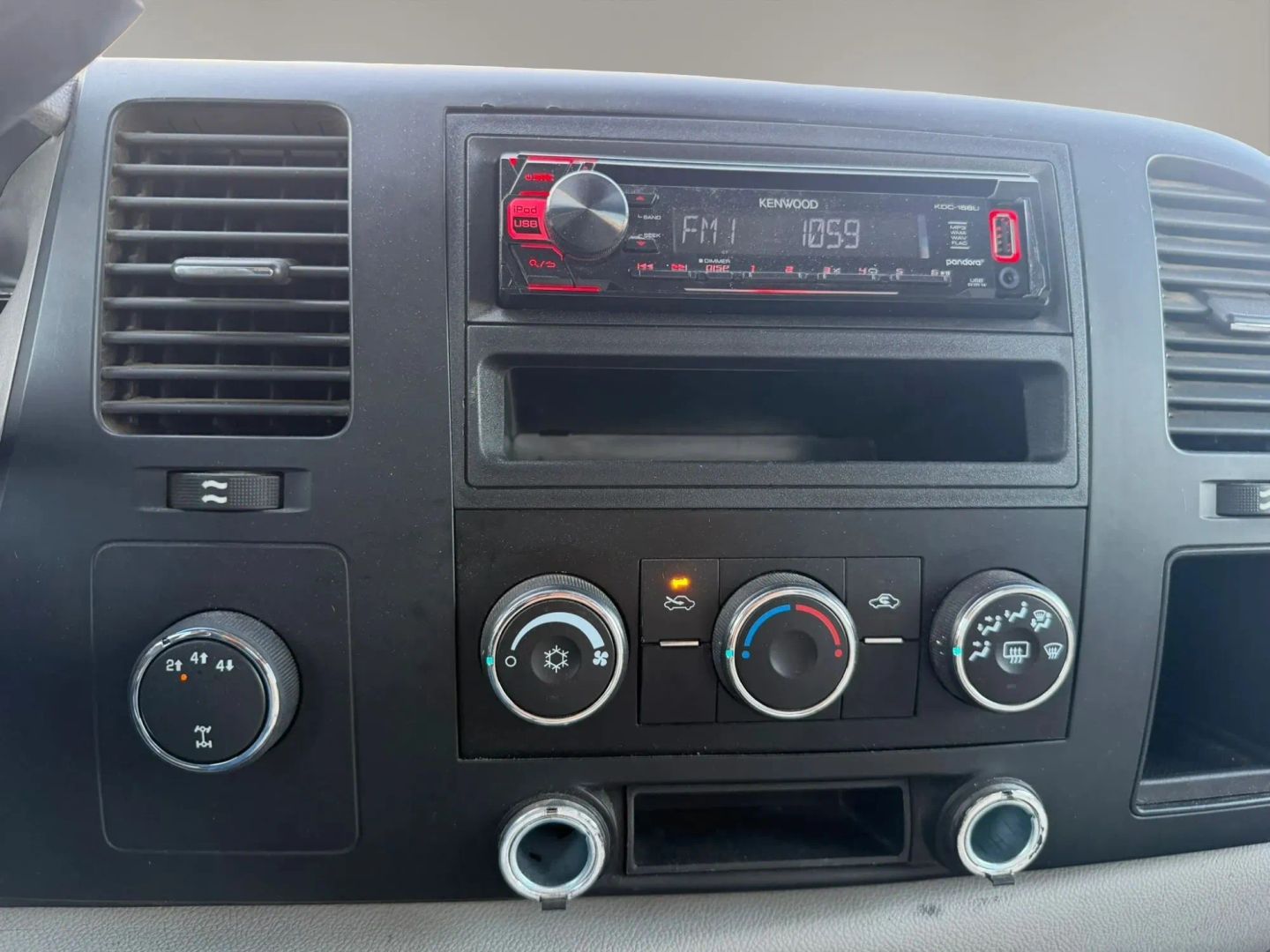 Photo 22 of this GMC Sierra 2500HD