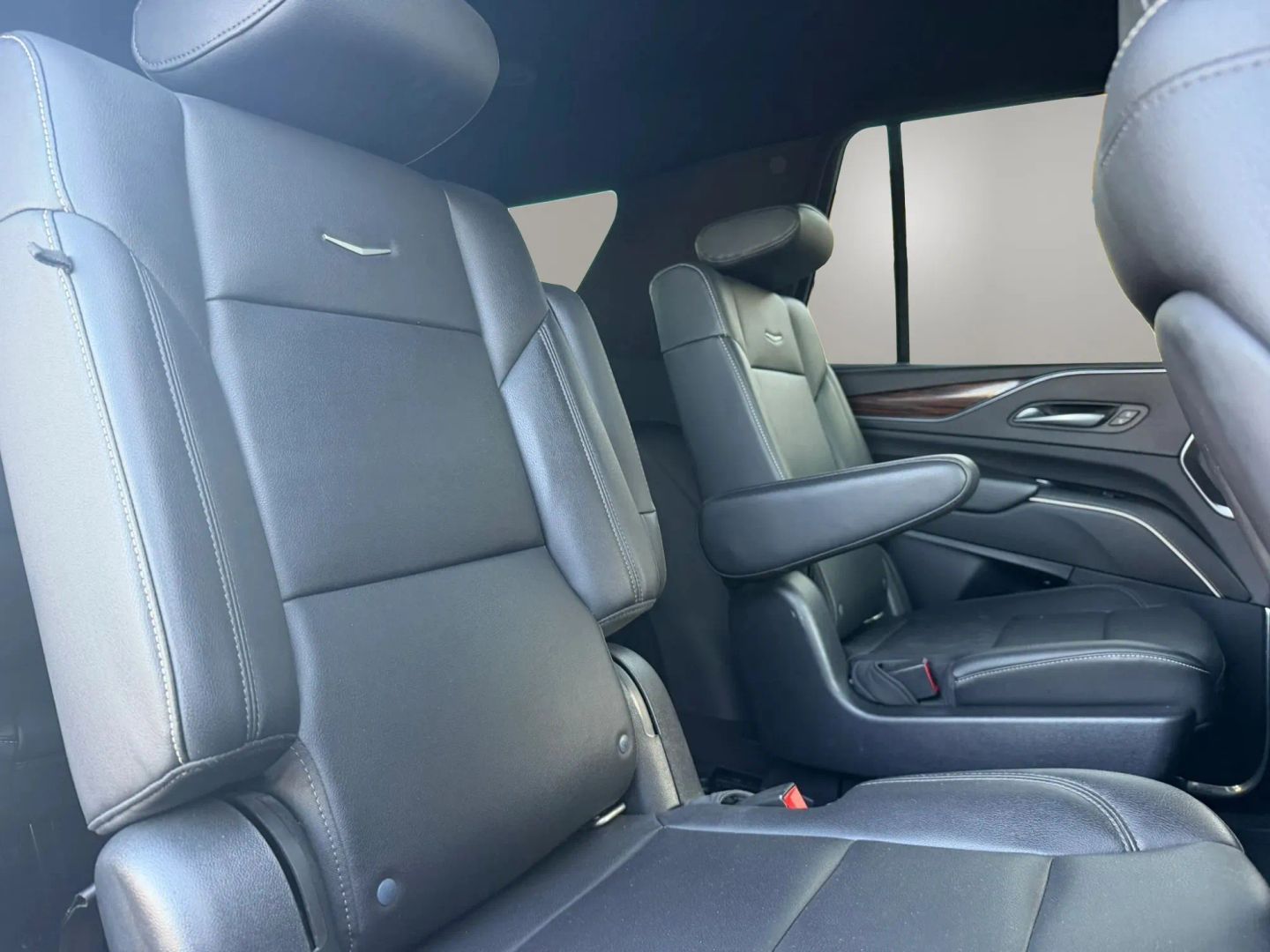 Photo 19 of this Cadillac Escalade