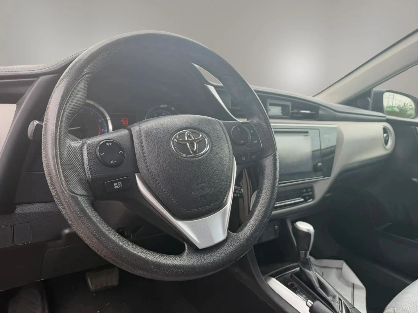 Photo 11 of this Toyota Corolla