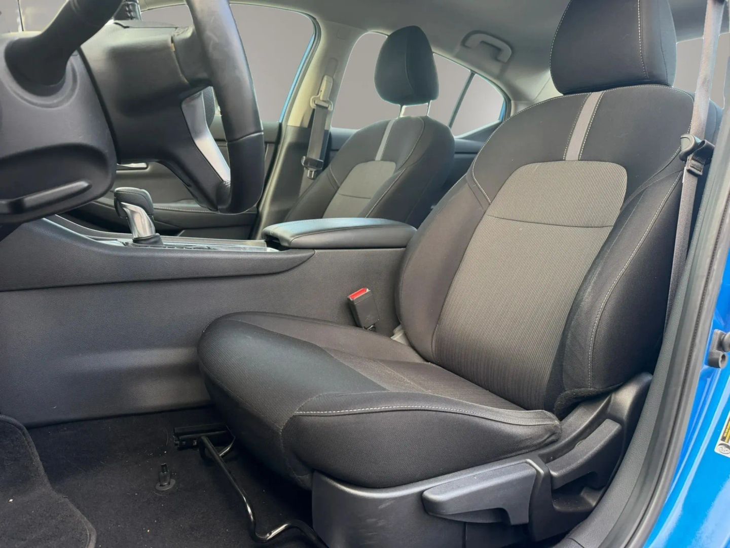 Photo 10 of this Nissan Sentra