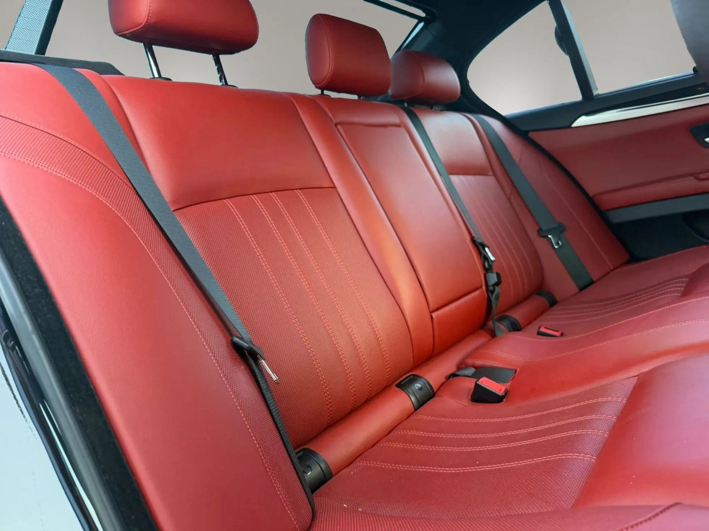 Photo 18 of this BMW M5