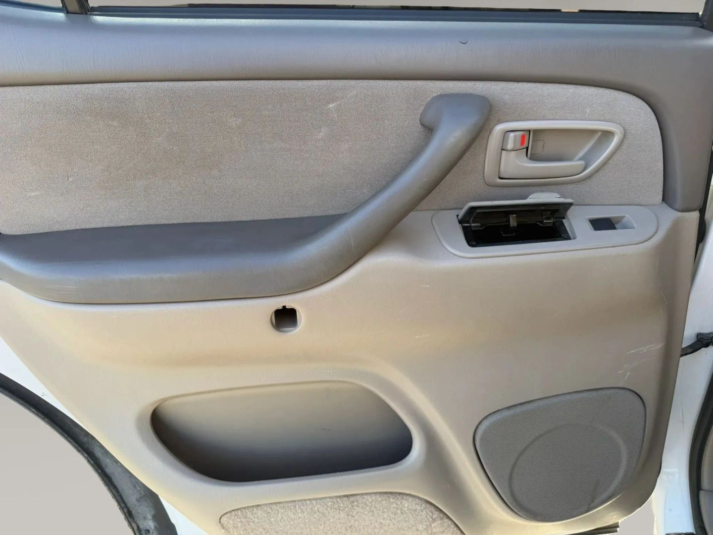 Photo 12 of this Toyota Sequoia