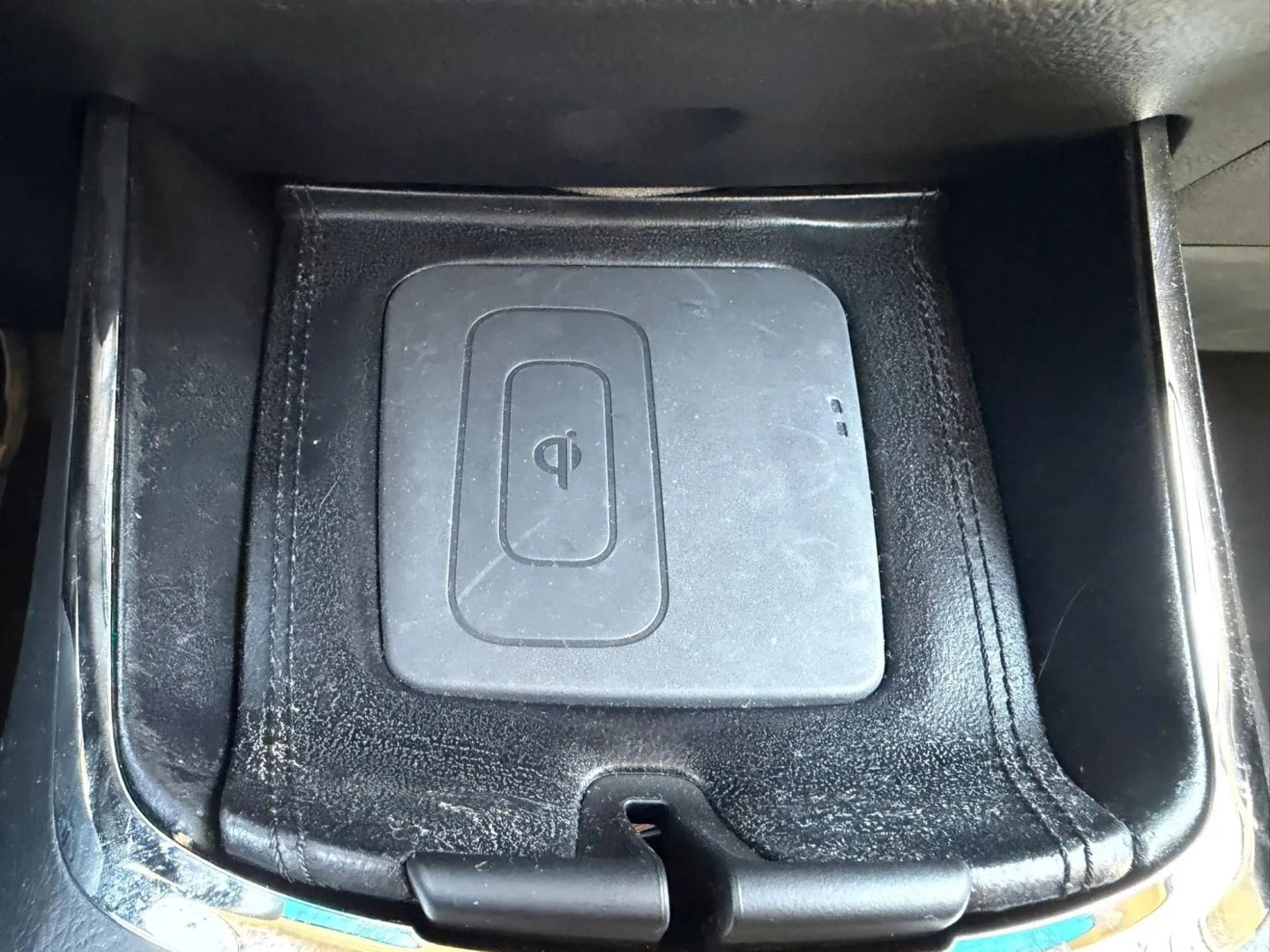 Photo 28 of this Toyota Avalon