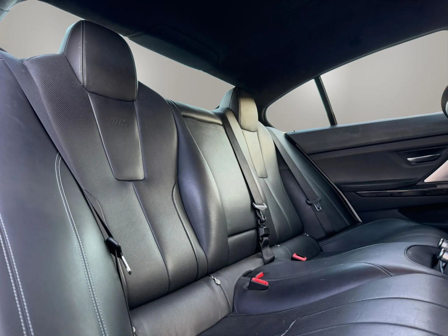 Photo 20 of this BMW M6