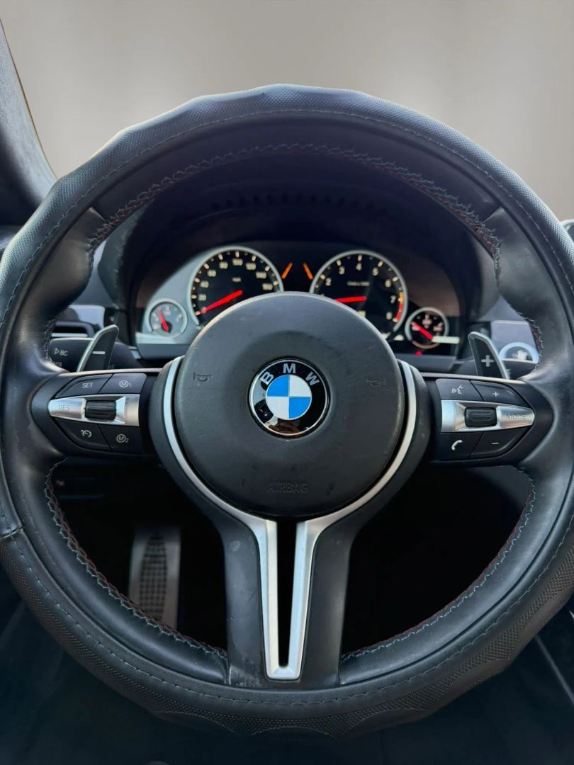 Photo 23 of this BMW M6