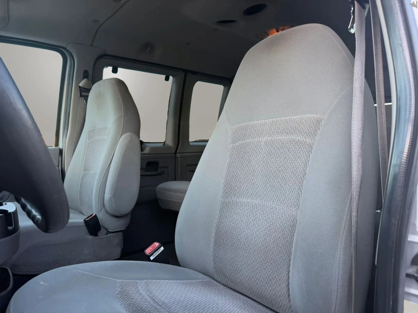 Photo 10 of this Ford Econoline Wagon