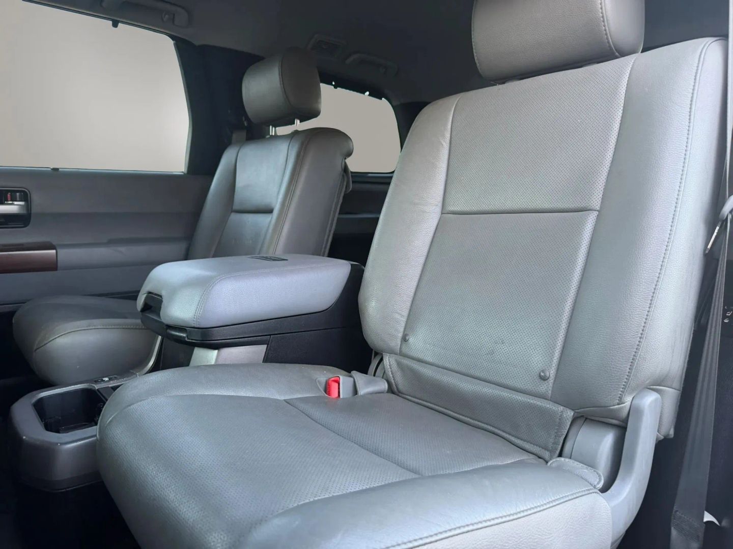 Photo 13 of this Toyota Sequoia