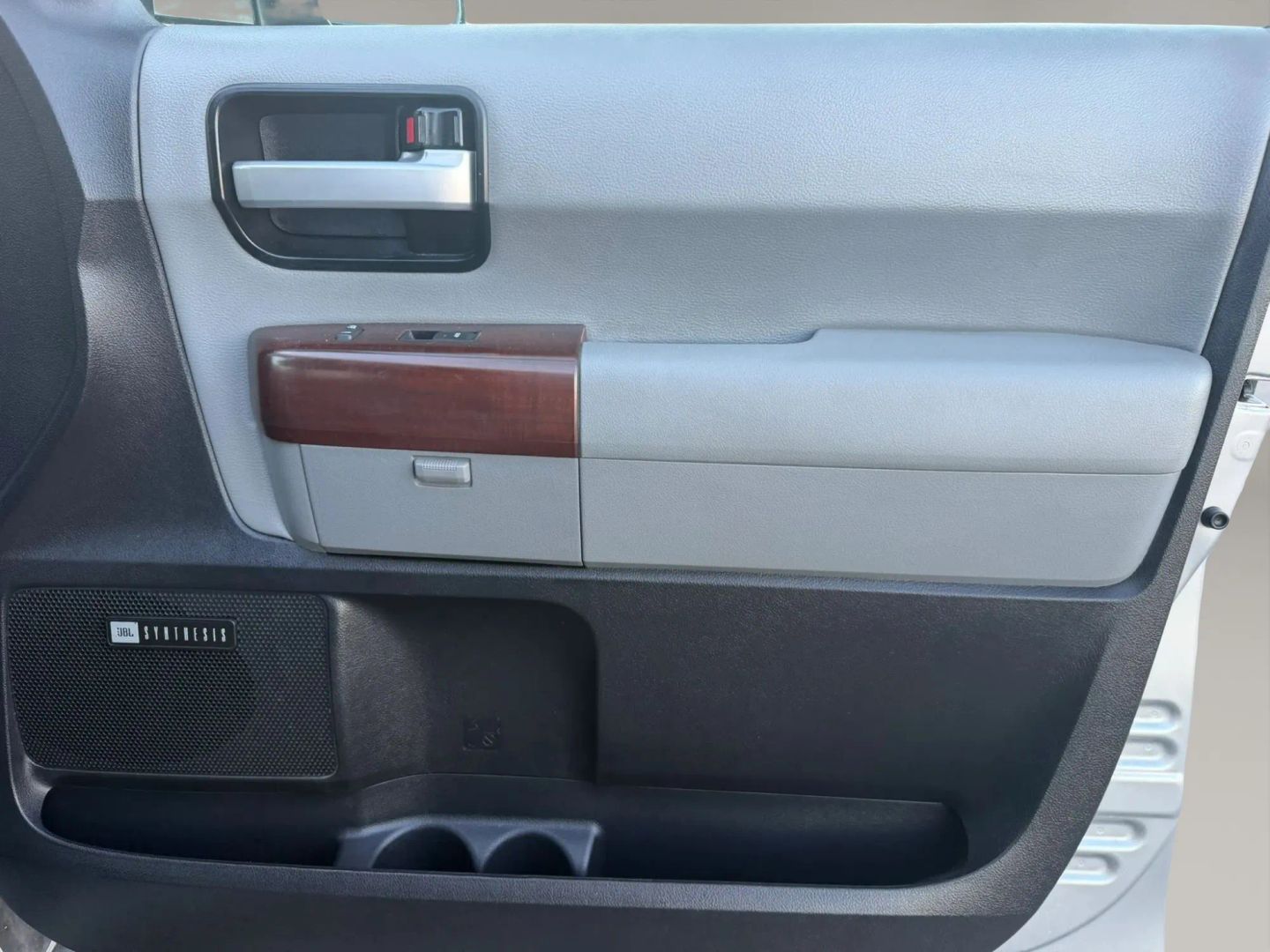 Photo 20 of this Toyota Sequoia