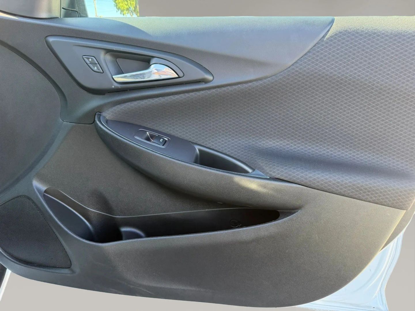 Photo 15 of this Chevrolet Malibu