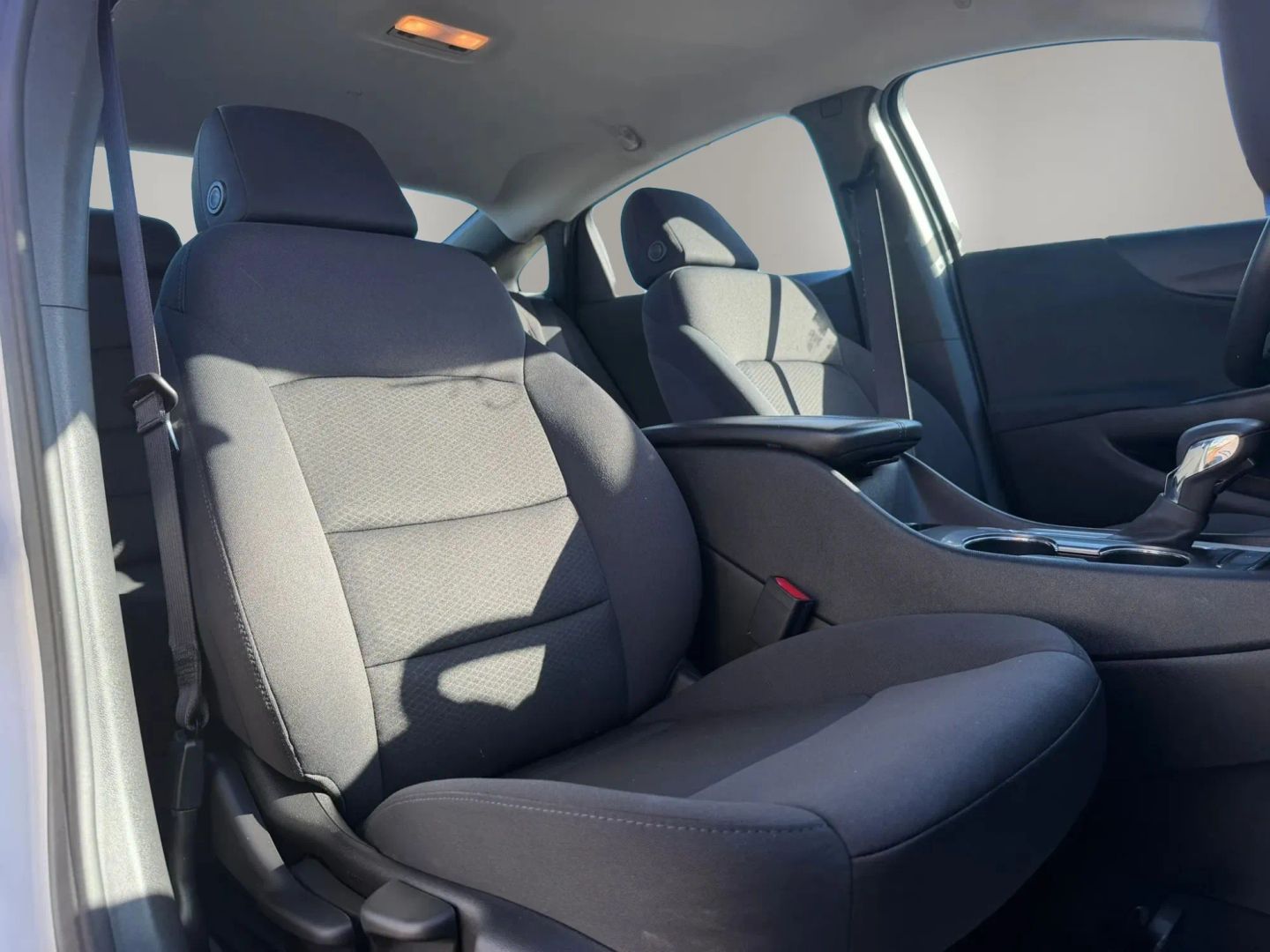 Photo 16 of this Chevrolet Malibu