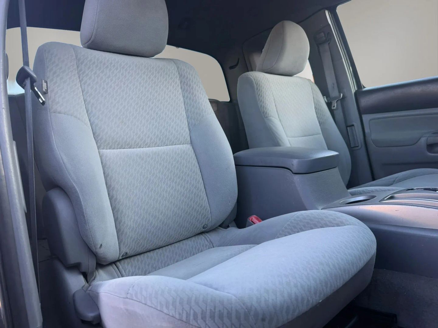 Photo 16 of this Toyota Tacoma