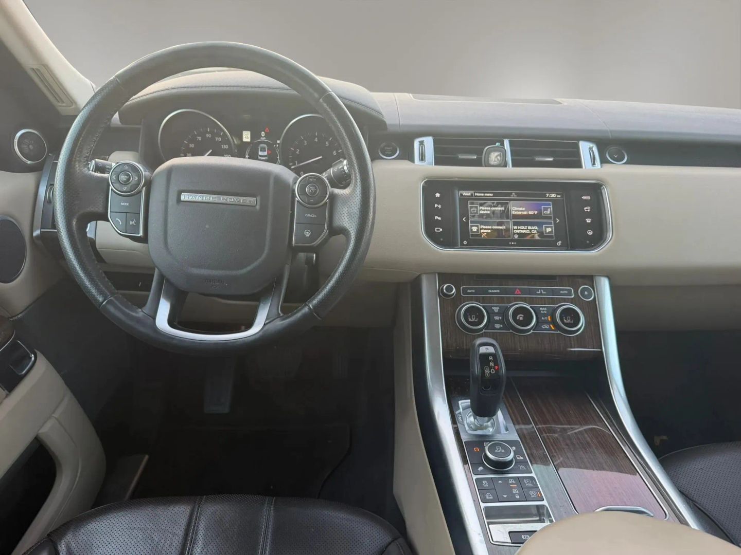 Photo 20 of this Land Rover Range Rover Sport