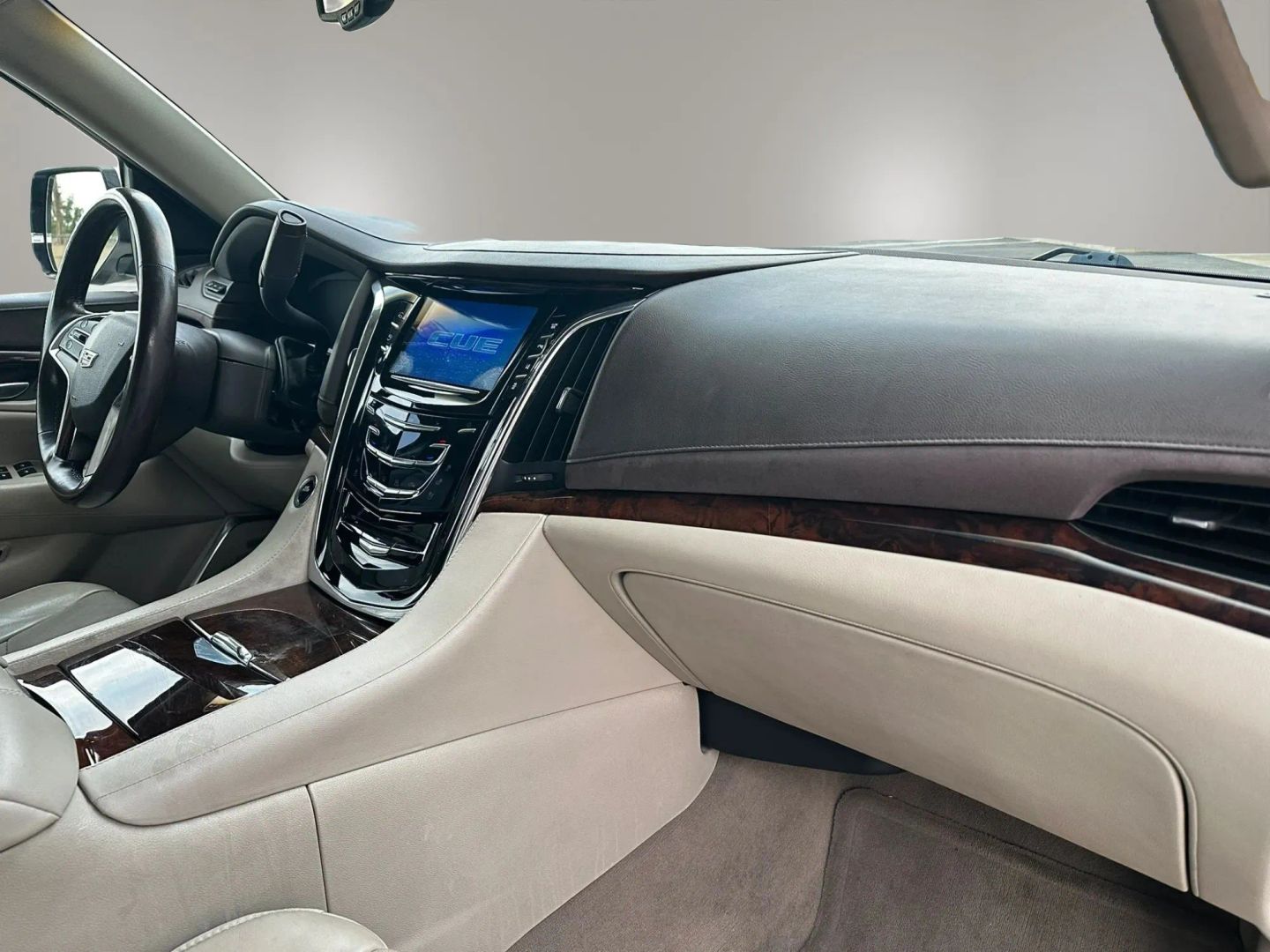 Photo 14 of this Cadillac Escalade