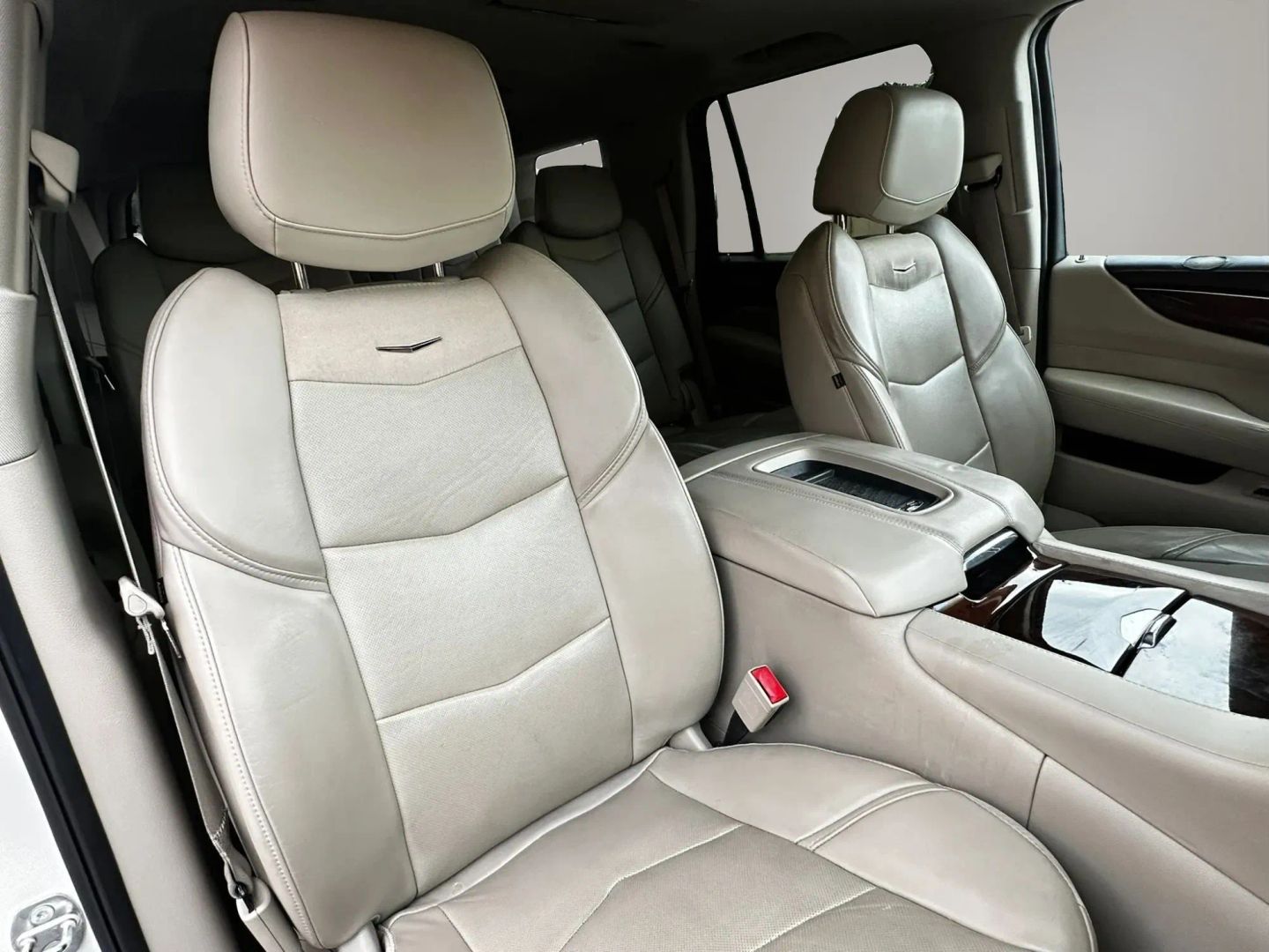Photo 15 of this Cadillac Escalade