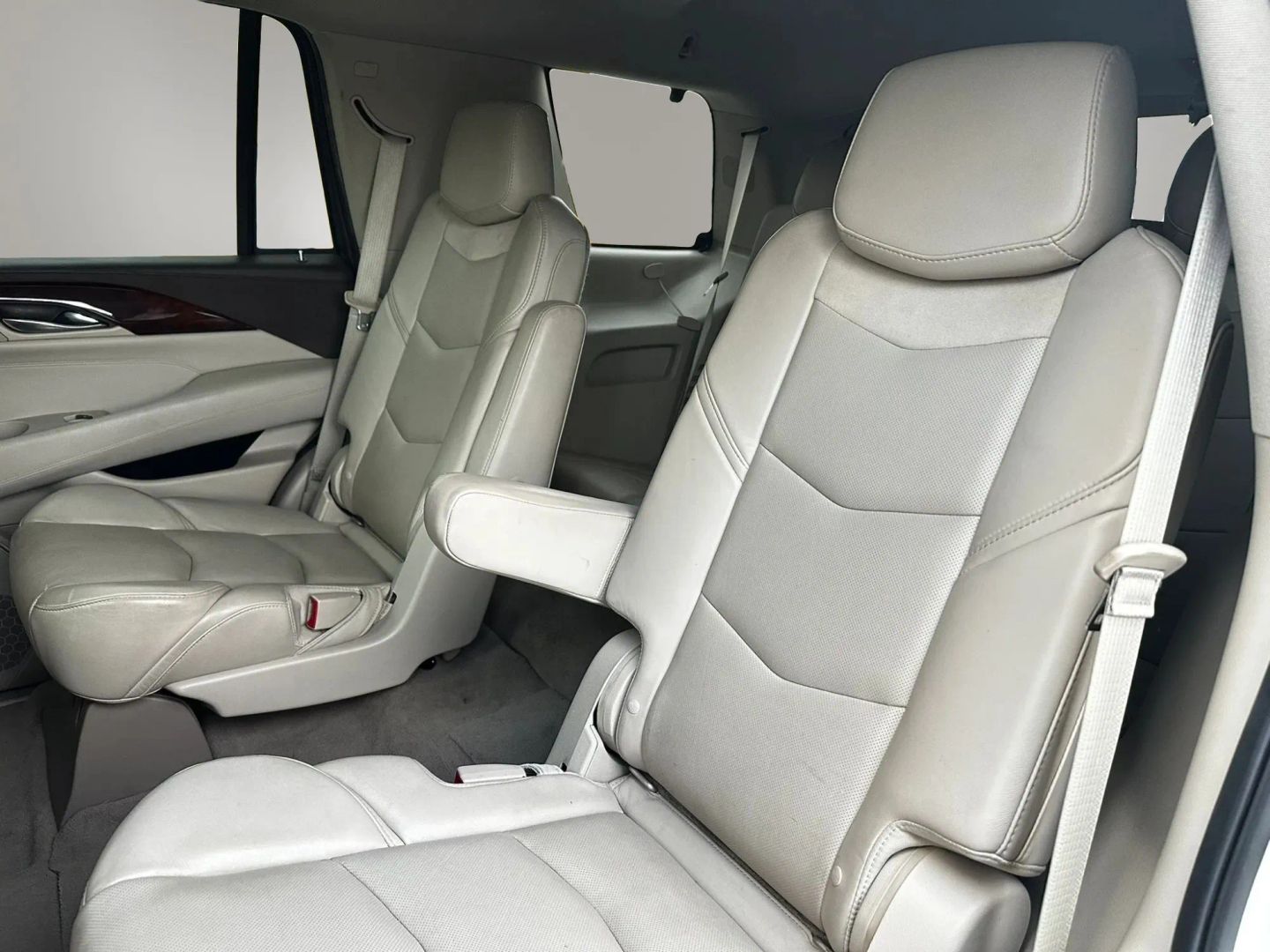 Photo 22 of this Cadillac Escalade
