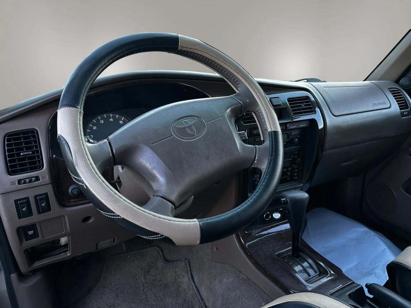 Photo 9 of this Toyota 4Runner