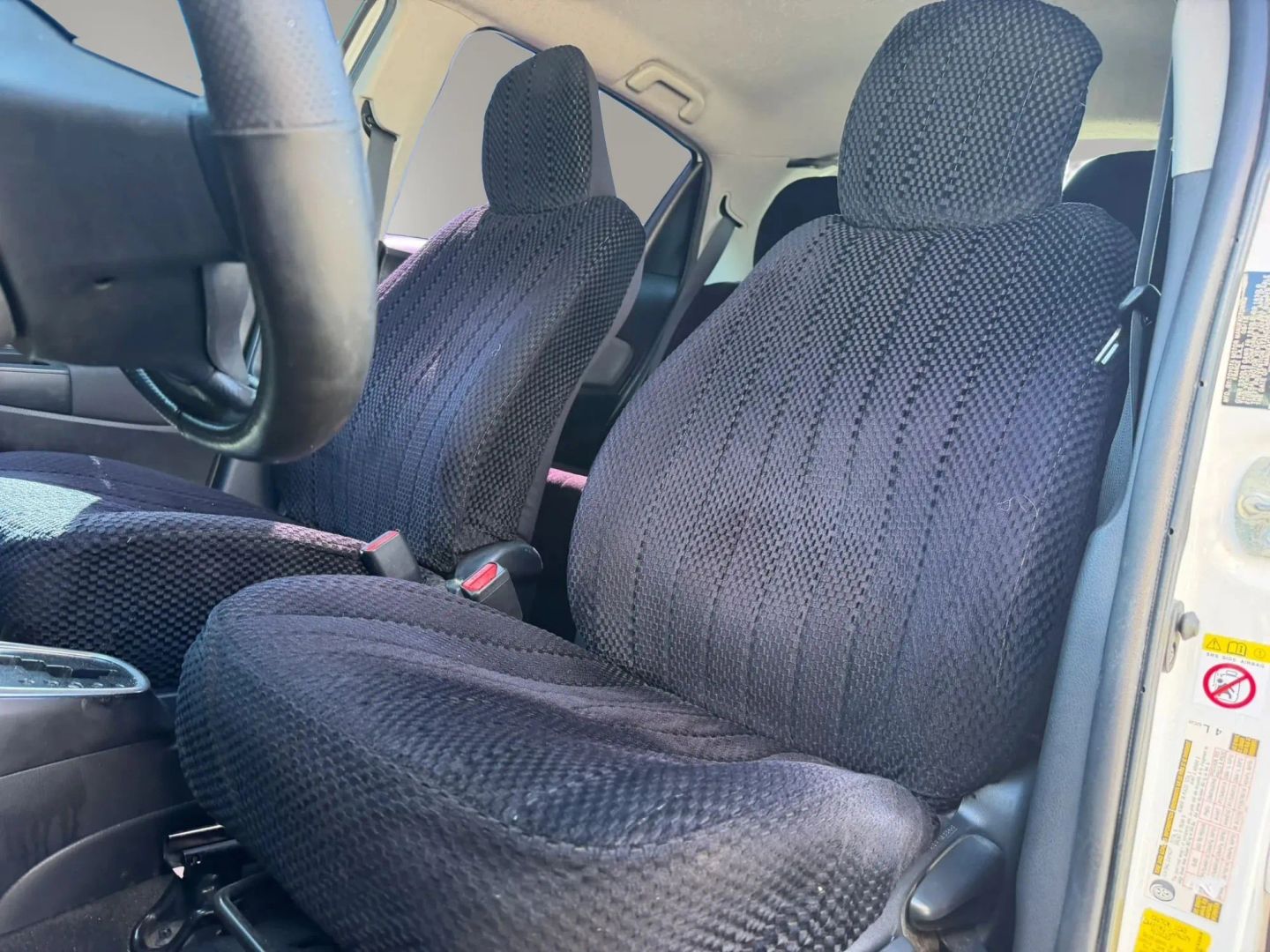 Photo 10 of this Toyota Yaris