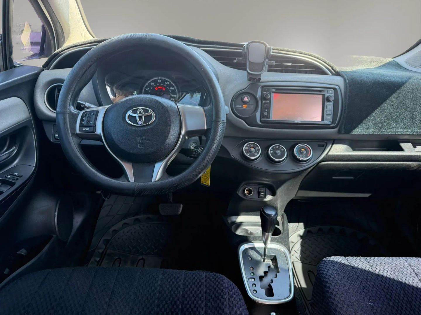 Photo 19 of this Toyota Yaris
