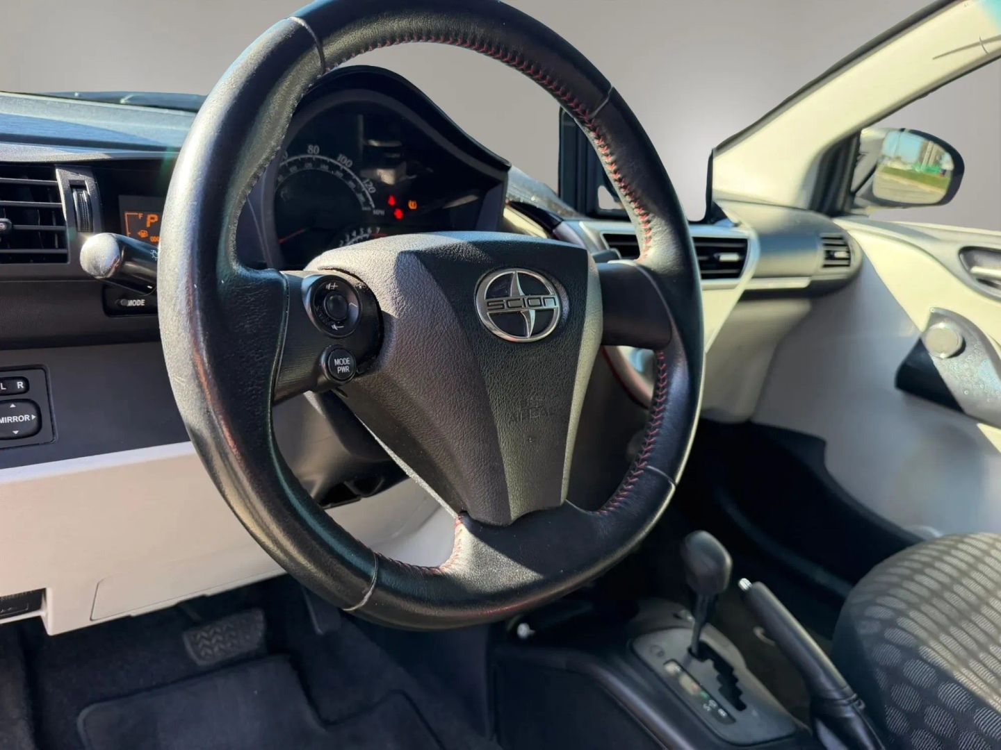 Photo 11 of this Scion iQ