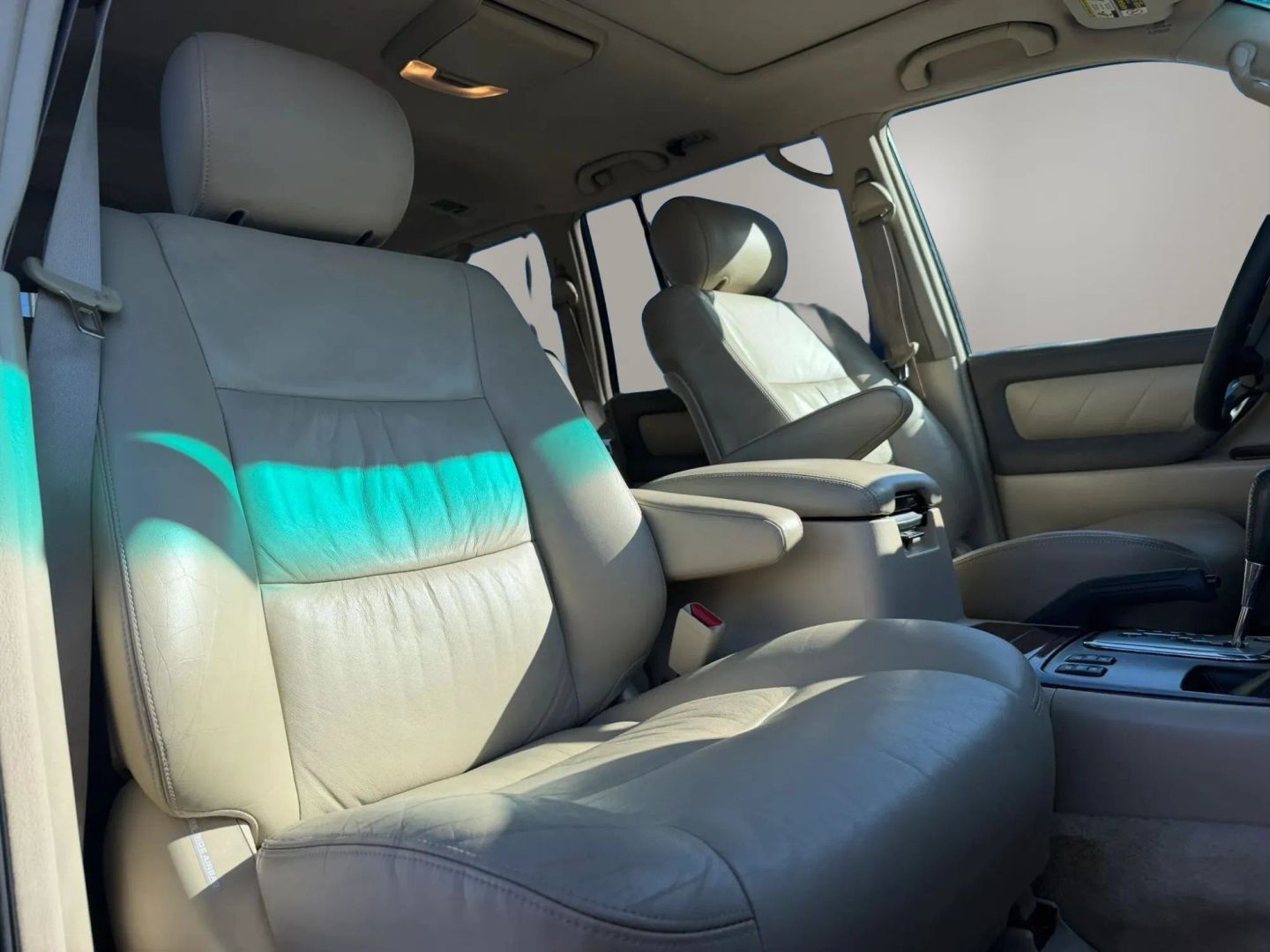Photo 16 of this Toyota Land Cruiser